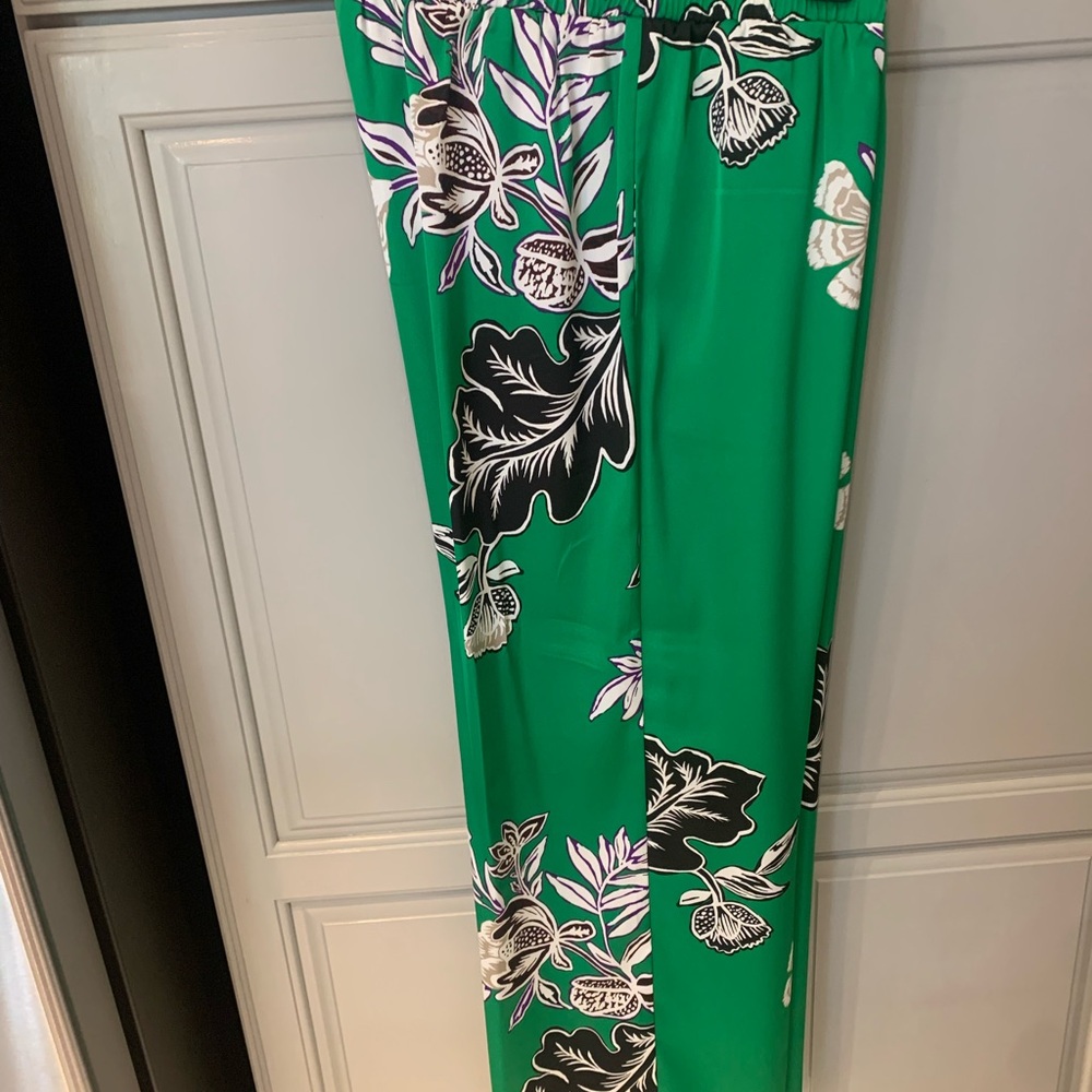 Floral palazzo-style pants by Raffaella in size Large.
